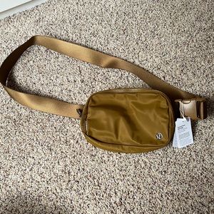 Lululemon Burnt Caramel Belt Bag NWT
